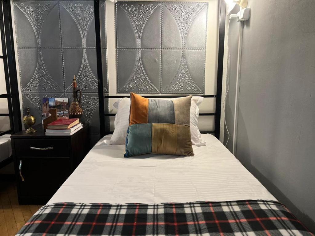 Machabelli 11A Hostel 트빌리시 외부 사진